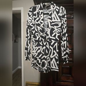 Black and White Abstract Print Long Sleeve Sexy Shorts Romper